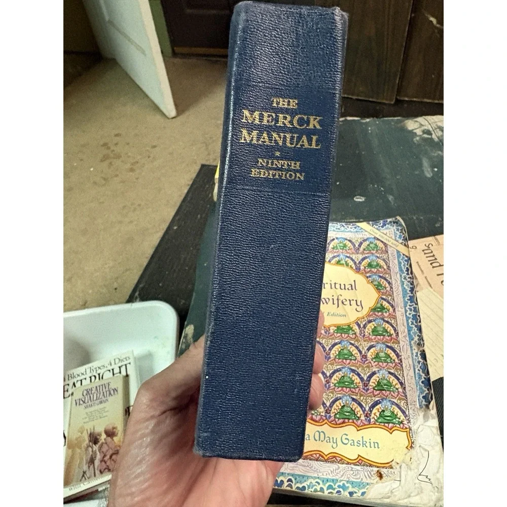 ** 1956 The Merck Manual Ninth Edition Diagnosis & Therapy Vintage Medical Book